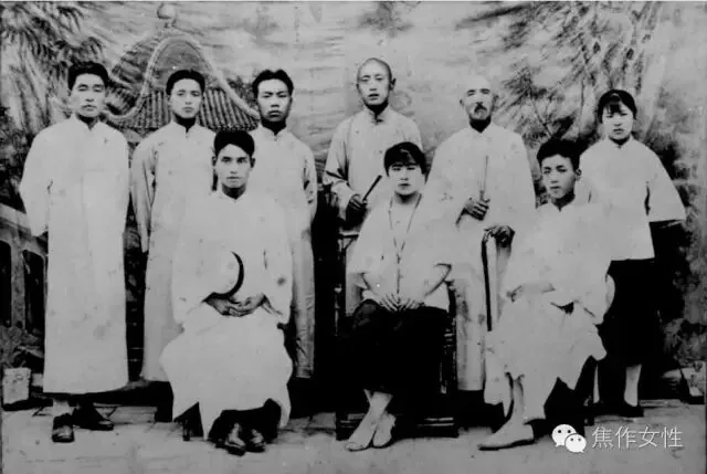 1925沪案宣传同仁合影 罗思危